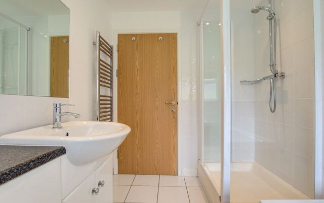 Comfy Holiday Home in Saint Columb With Garden