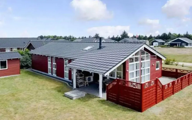 6 Person Holiday Home in Tarm