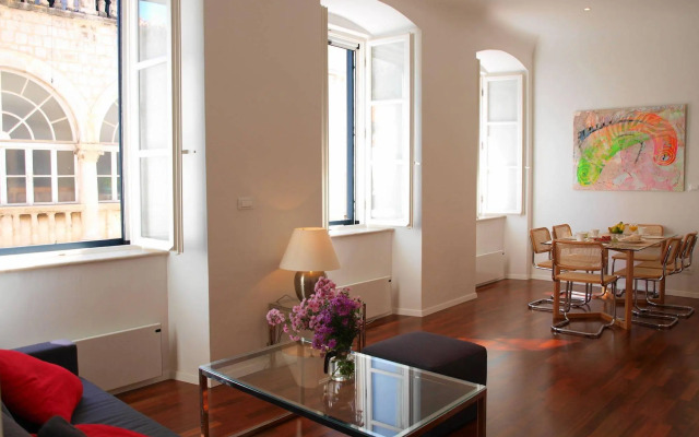 MirÓ Studio Apartments