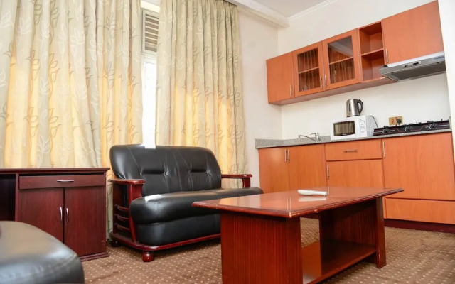 Room in Apartment - This Wonderful Senior Suite Offers a Great Experience