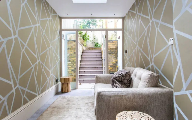 Nevern Square VIII by onefinestay