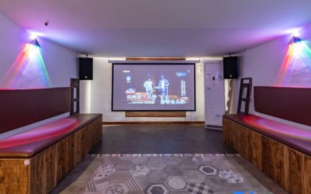 Xianju County, this evening, Hexi Inn