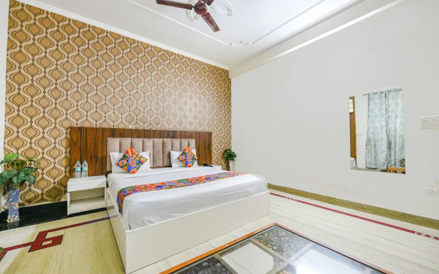 Fabexpress Winsome Inn