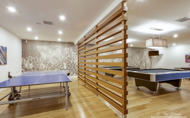 New Modern - DT King W Spacious 3BR