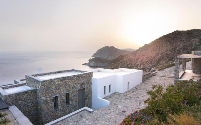 Dreamy Cycladic Luxury Summer Villa 1