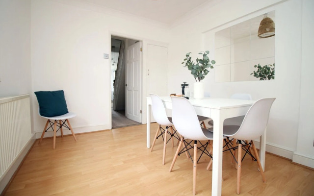 Mawr Terrace by Tŷ SA -NEW sleeps 8