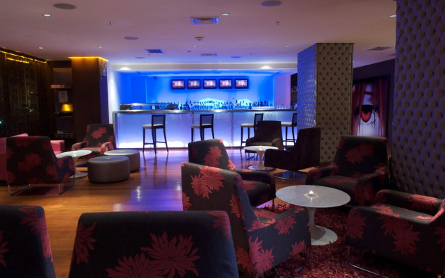 Radisson Hotel Decapolis Miraflores