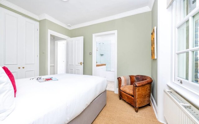 Charming 1BR Flat in Chelsea