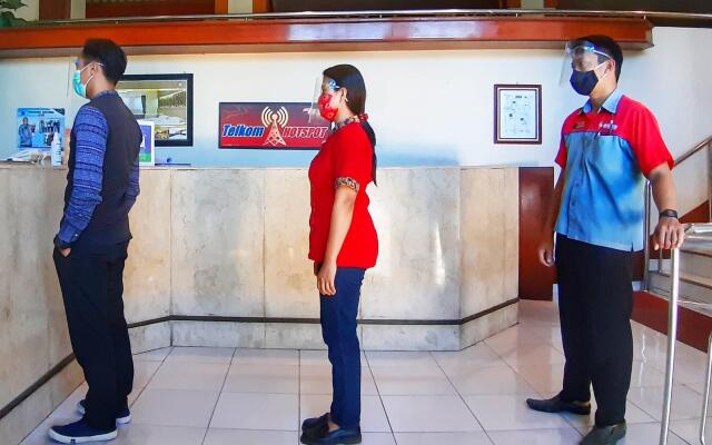 Alexander Hotel  Tegal