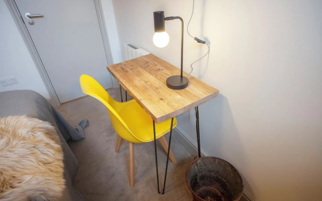 Higgihaus Cabot Mews Aparthotel