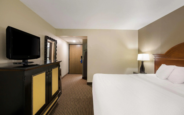 Revel Hotel Minot, SureStay Collection by Best Western