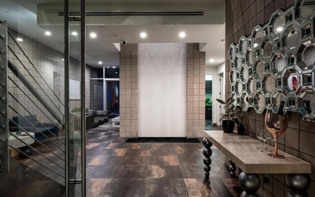 Old Town Scottsdale Iconic Modern Mansion