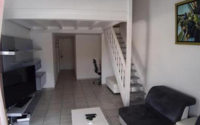 Appartement cosy avec jacuzzi à la marina