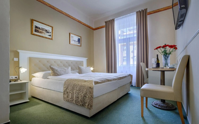 Hotel Taurus