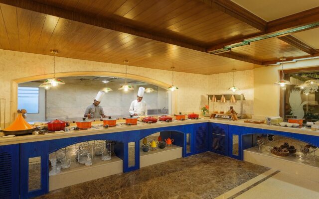 The Golden Palms Hotel & Spa