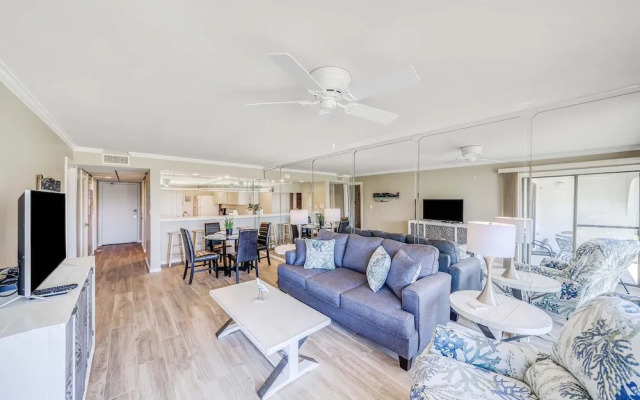 Edgewater Golf Villa 303