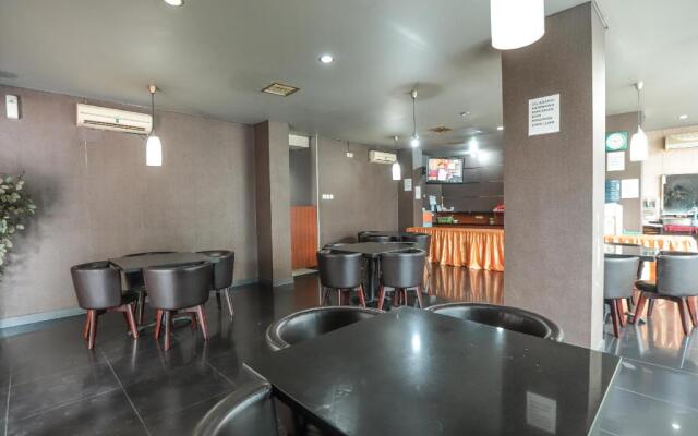 Mirah Hotel