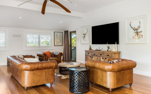 Your Luxury Escape - Midgen Flat