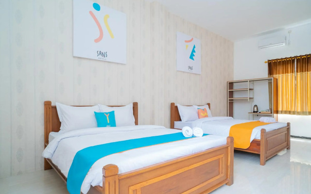Sans Hotel Queen Batu