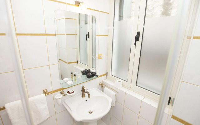 Hotel Peristil