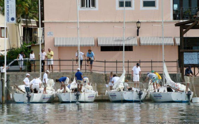 Sailing House la Marina