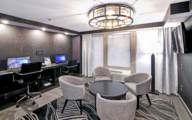 Best Western Plus Banff International Lodge