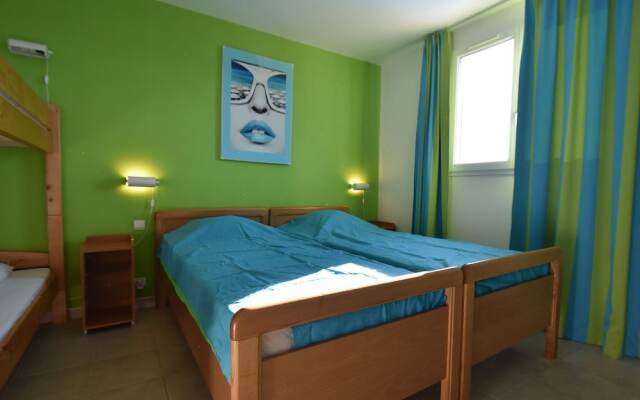 Air-conditioned villa with heated pool, guesthouse and stunning views