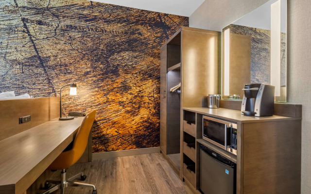 Cambria Hotel Omaha Downtown