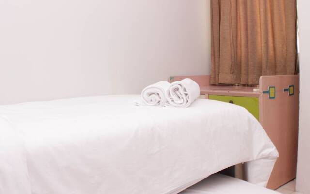 Homey And Comfort Living 2Br At Mediterania Palace Apartment