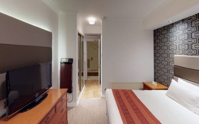 The Tong Park Hotel