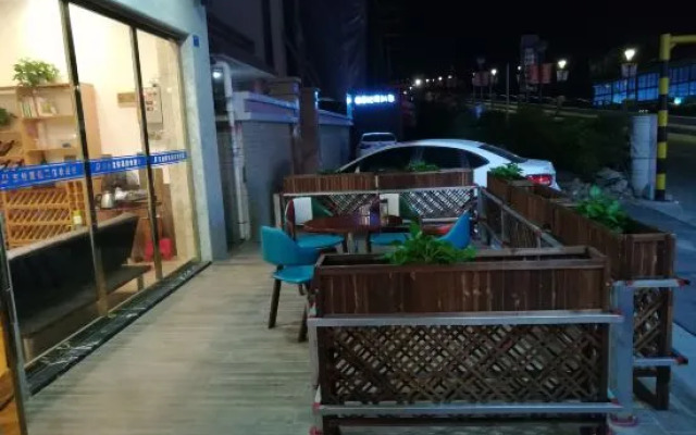 Freeman Chasing Dream Hotel (Lover Di Branch)