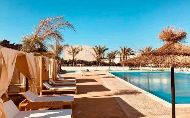 Doriane Beach Club & Aquapark