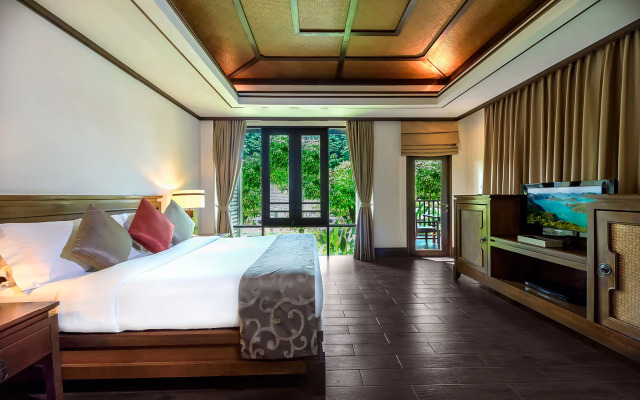 Nora Buri Resort & Spa