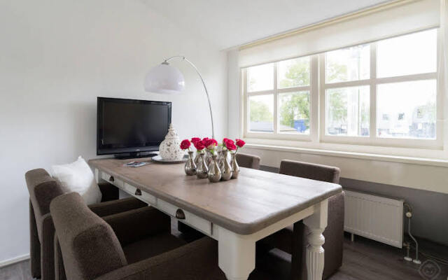 Western Docklands Area Apartments