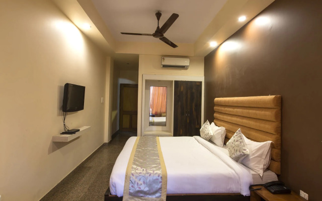 OYO 8307 Hotel Garden View