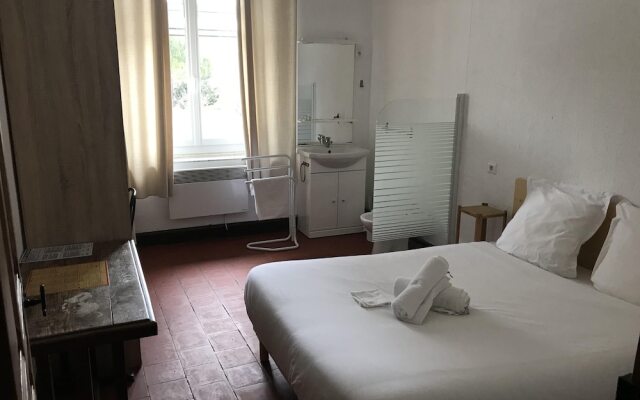 Hôtel Restaurant Les Saladelles
