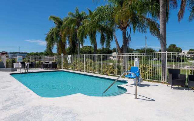 Howard Johnson by Wyndham Vero Beach/I-95