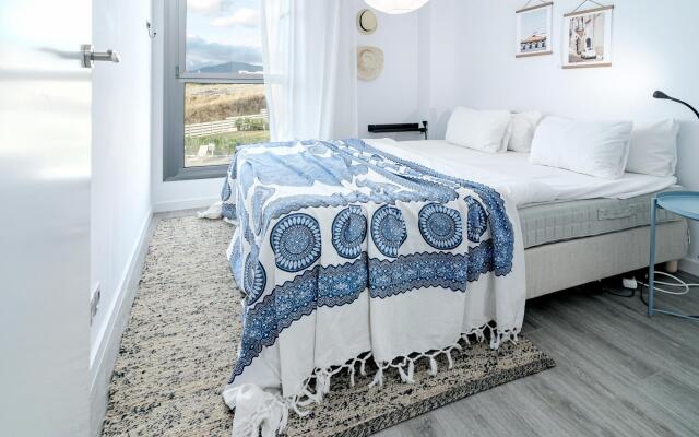 LM4.1B- Modern & Spacious family apartment