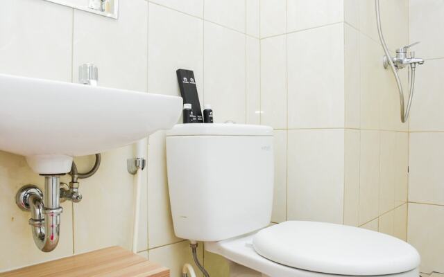 Comfort And Homey 2Br At Springlake Apartment Bekasi