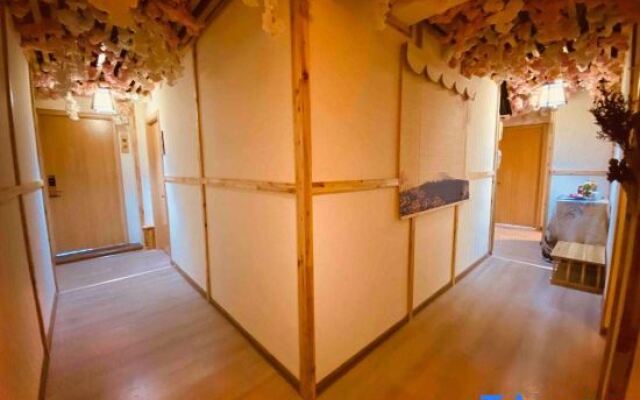 Qijian Shimengshe Hotel (IFS International Financial Center)