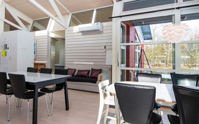 6 Person Holiday Home in Vemb-by Traum