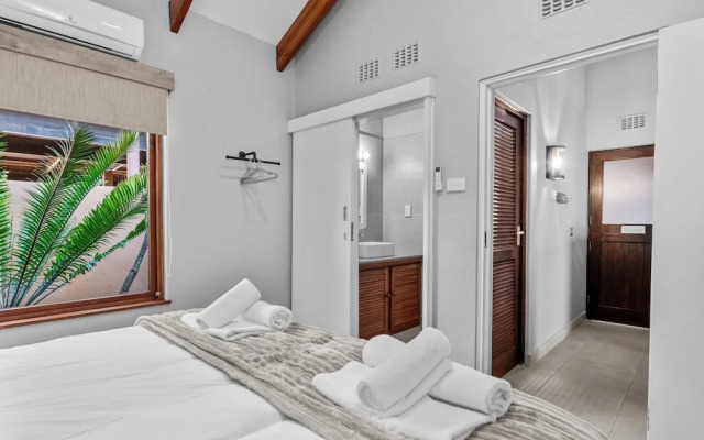 San Lameer Villa 1906