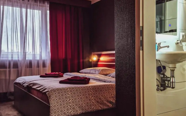 Hotel 108
