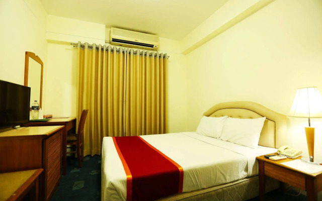 Отель The Enchanted