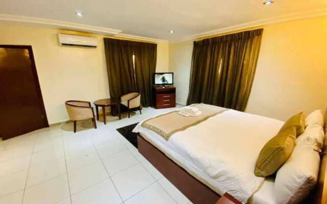 Impeccable Hotel by HomeVille Plus Benin
