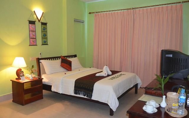 Parklane Hotel