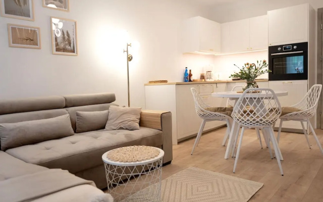 Apartment With a Terrace Near Sea