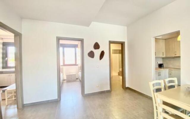 EllinFos ApartHotel