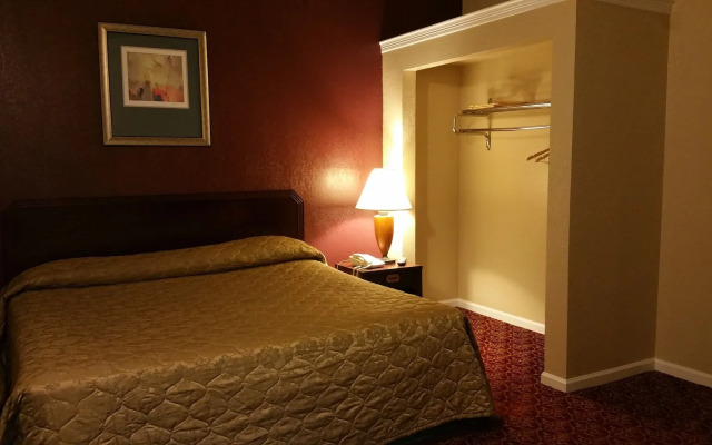 Executive Inn and Suites Waxahachie