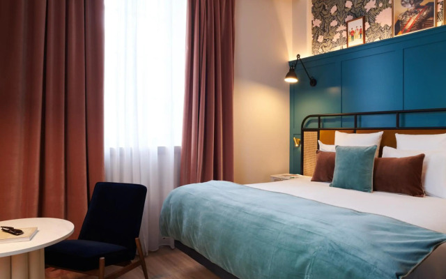 Square Lodge Hotel La Roche Sur Yon - Handwritten Collection